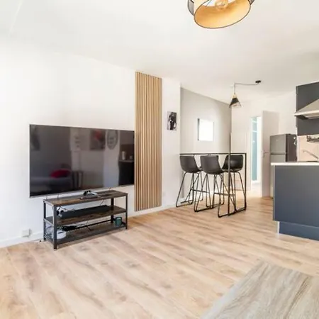 3 Indépendants Hyper Centre * Valenciennes